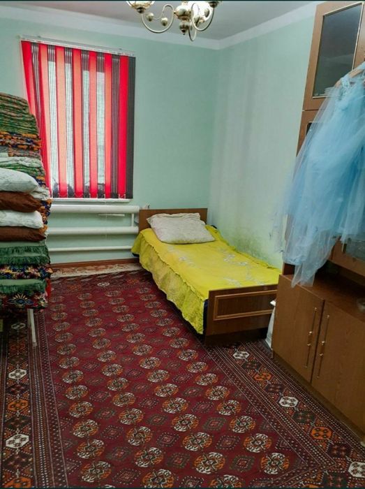 22-киши районда 4 ханалы тас гербиштен салынган квартира сатылады