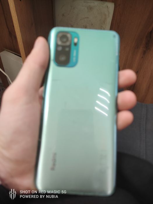 Продам телефон  срочно