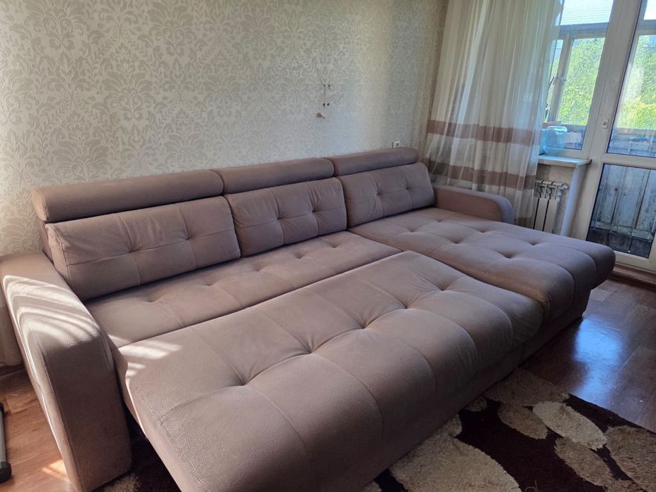 Продаю диван срочно