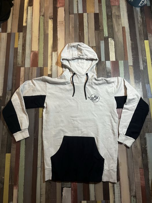 Hoodie / Худи / Суичър от LC WAIKIKI