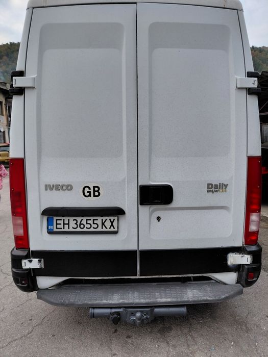 Продавам перфектно.