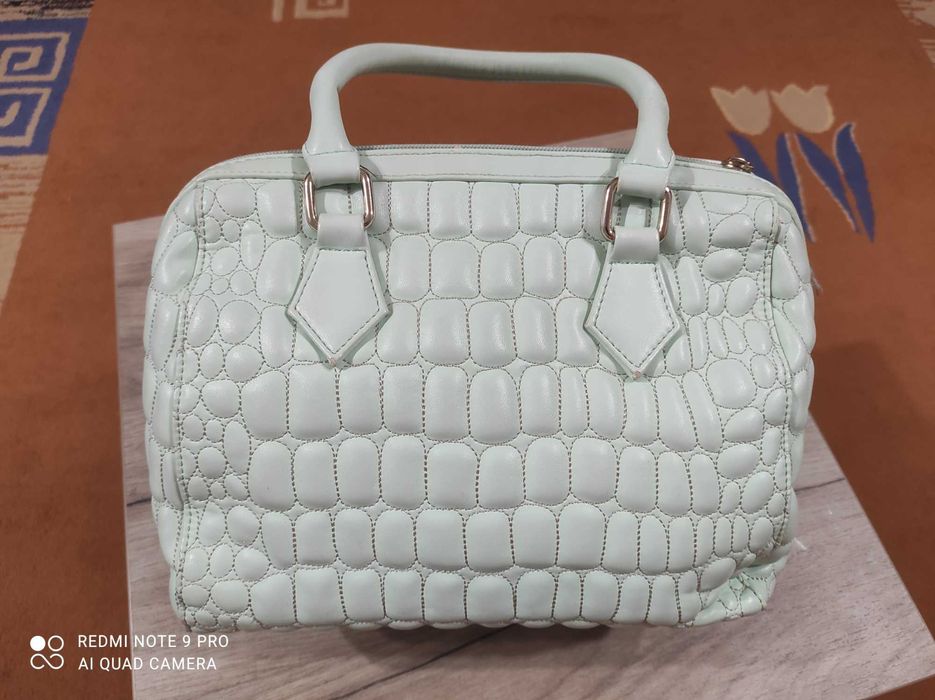 Кожанные балетки и сумка бирюзового цвета Цена за обе