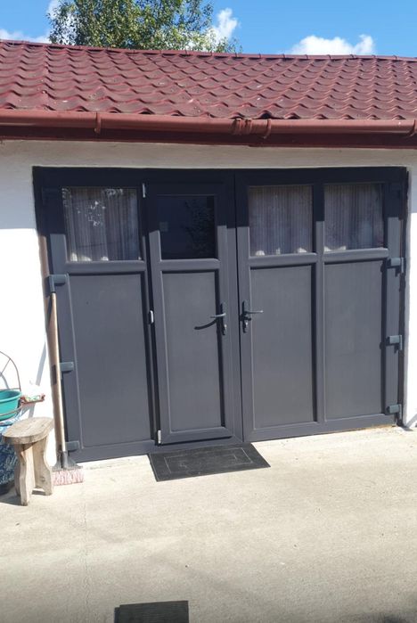 Vând geamuri și uși de termopan noi și second hand