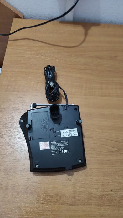 Telefon fix, în stare de funcționare.