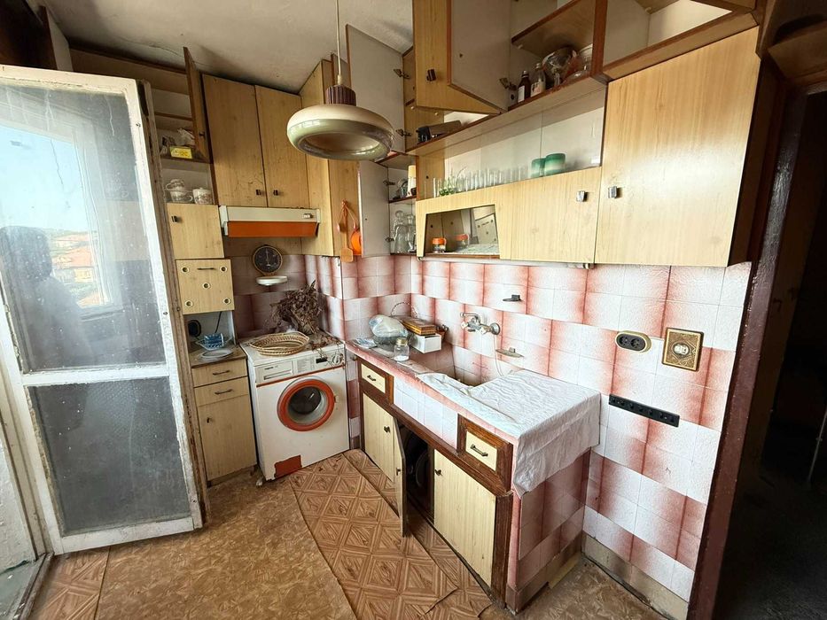 Продава се Двустаен апартамент в Луковит - 60 кв.м за 468 €/кв.м - Снимка #1