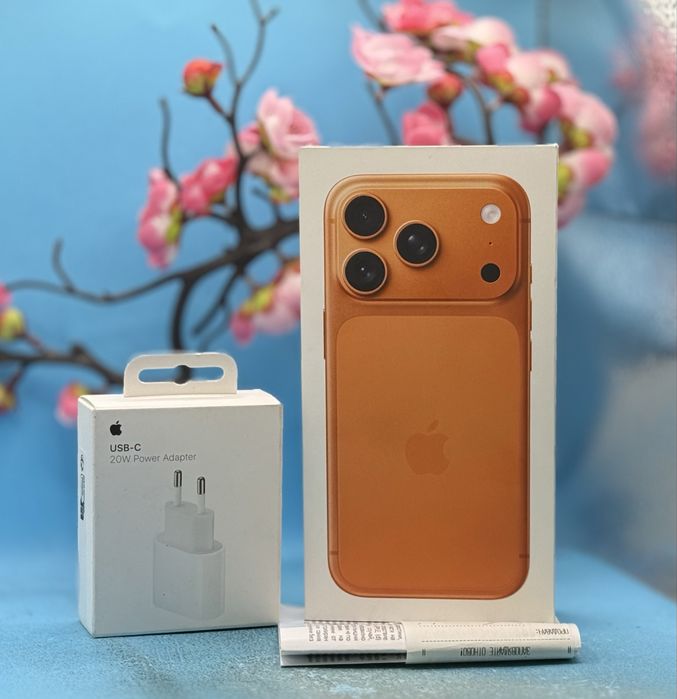 НОВ!!! Apple iPhone 17 Pro, 256GB, 5G, Cosmic Orange + адаптер Apple