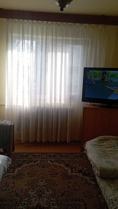 Vând camera uzina 2