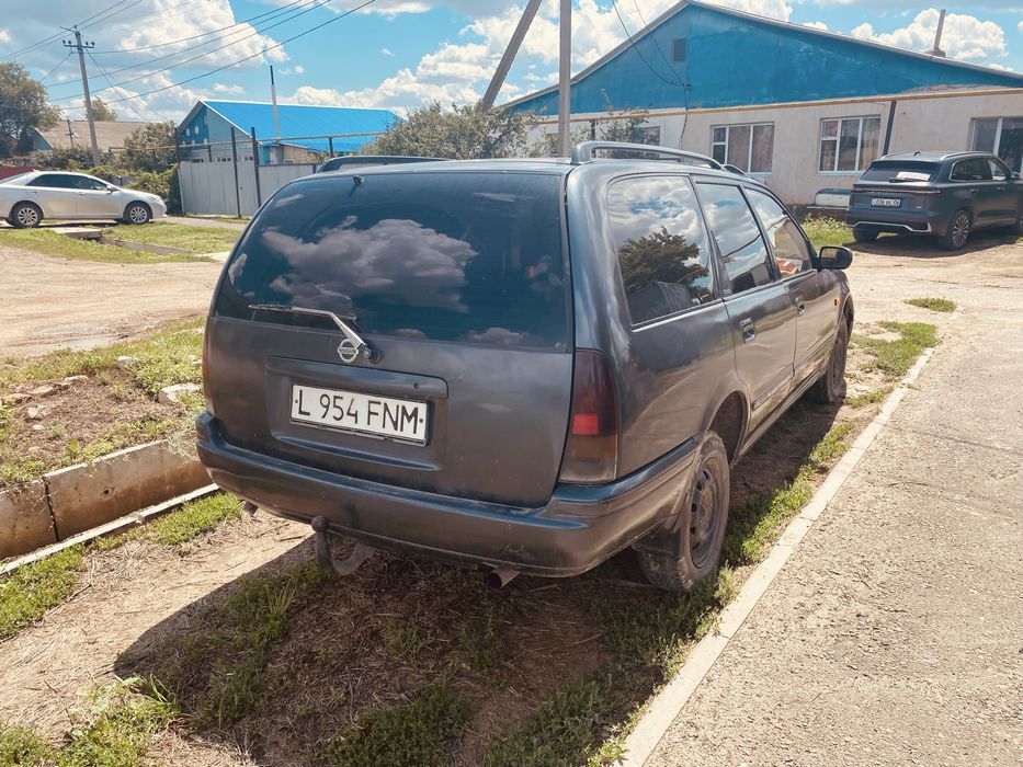 Продам нисан примера в хорошем состоянии