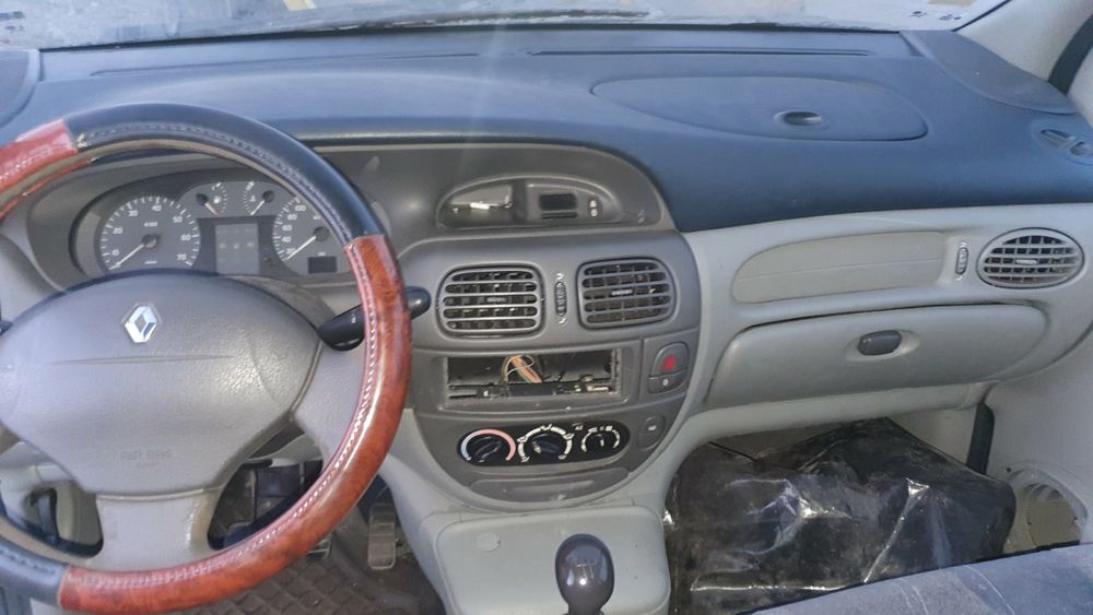 Рено сценик 1.9 на части