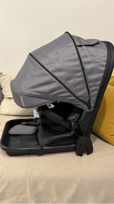 Продам коляску Томикс