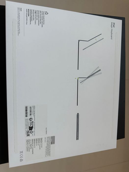 Husa Magic  Keyboard pentru Ipad Pro 13 inch