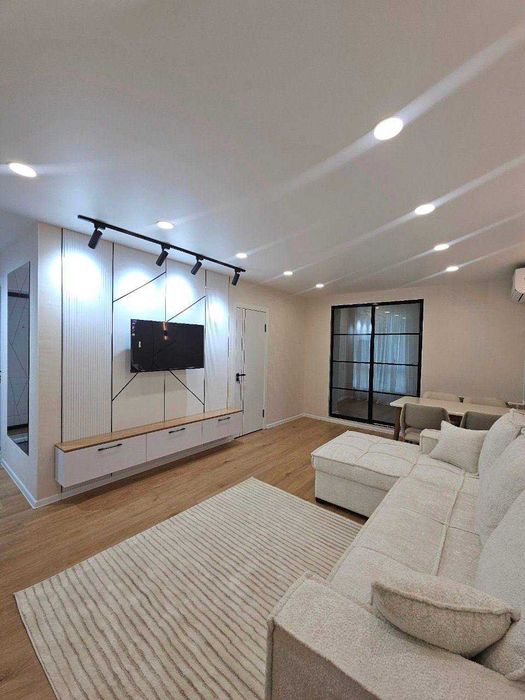 Вторичка кирпич, Чиланзар 2 квартал, 4 комнаты новый ЕВРО ремонт