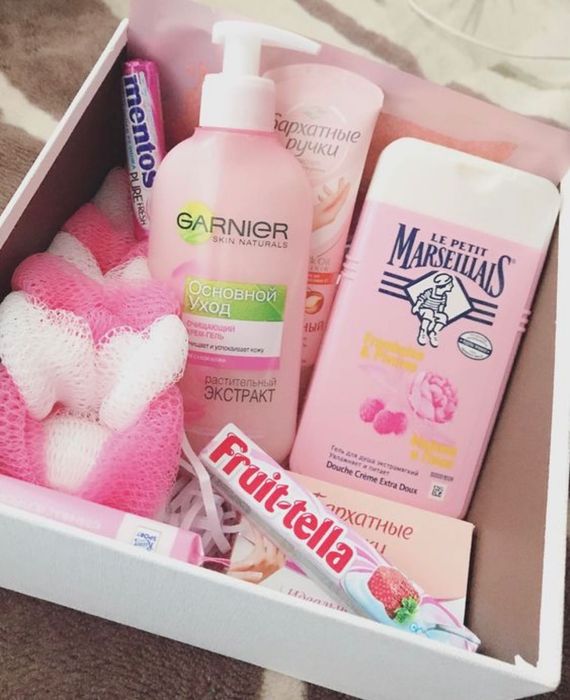 Продаю подарки сладкие и букеты из атласных лент