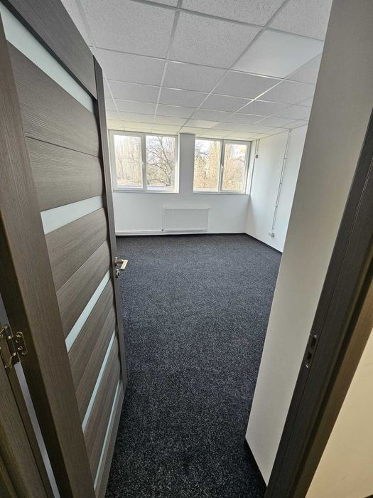 Spatii de birouri zona Crangasi / regim flexibil