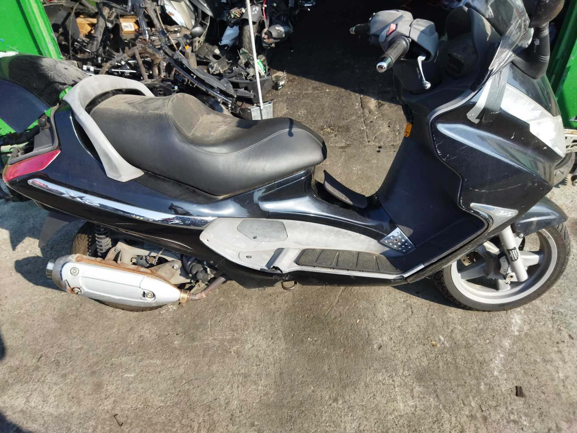 piaggio-x-8-125-200-olx-bg