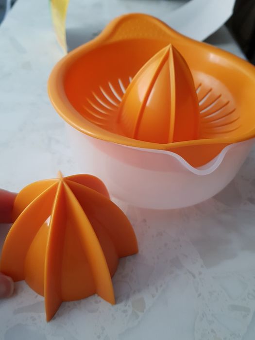 Соковыжималка Madena