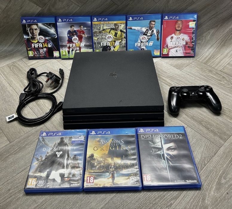 Ps4 pro 1 tb plus jocuri