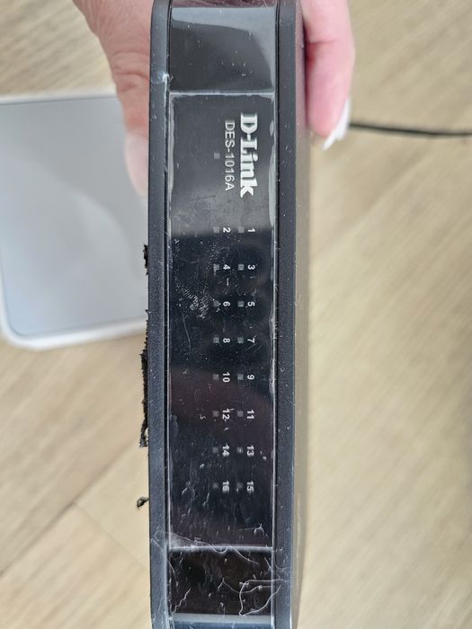 Коммутатор D-Link DES + TP-Link TL +провода