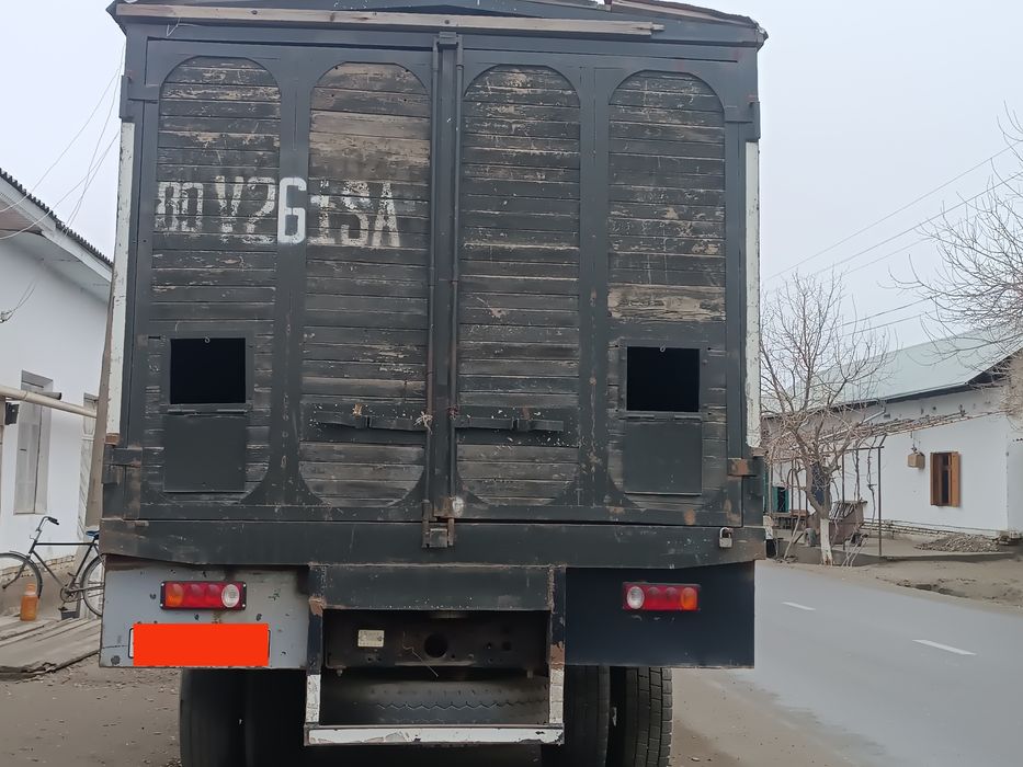 Zil 130 sotiladi  holati yaxshi gaz ustanofka qilingan oladiganlar tel