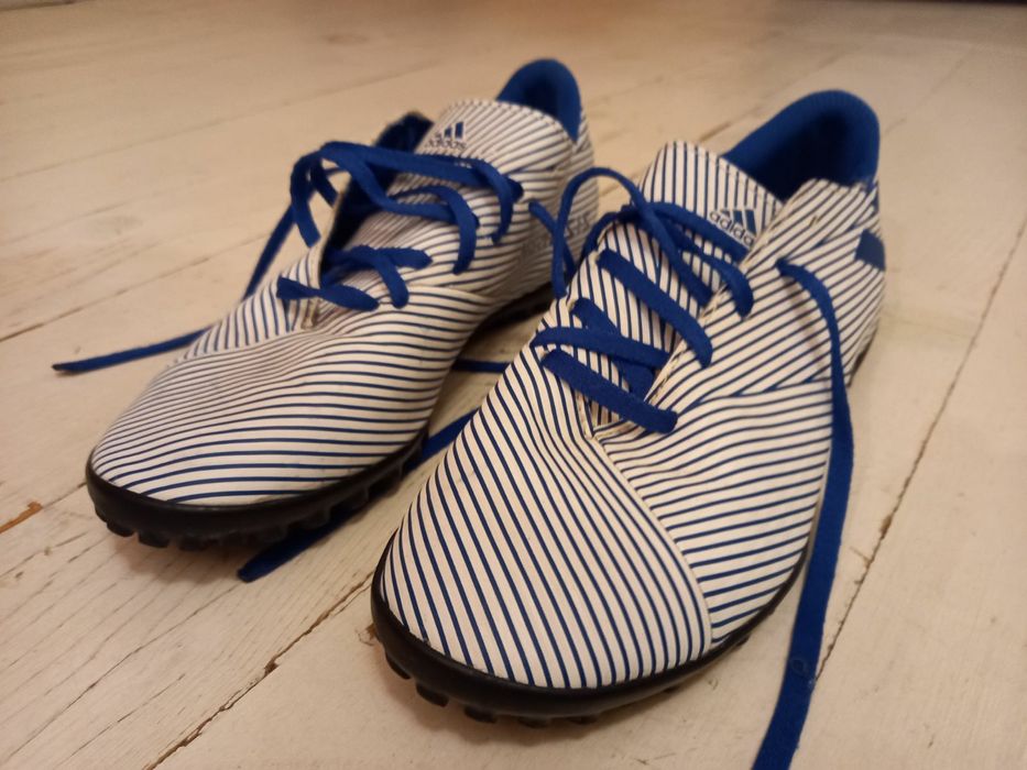 Футболни обувки за момче