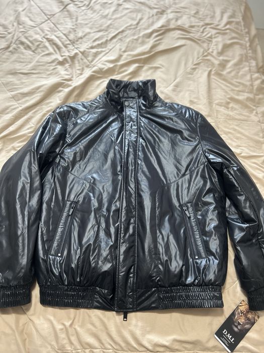 Продается куртка новая мужская