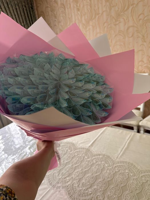 Гүл, цветы ақшамен жасалған гүлдер