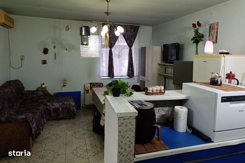 Casa de vanzare, 45 mp, zona Central