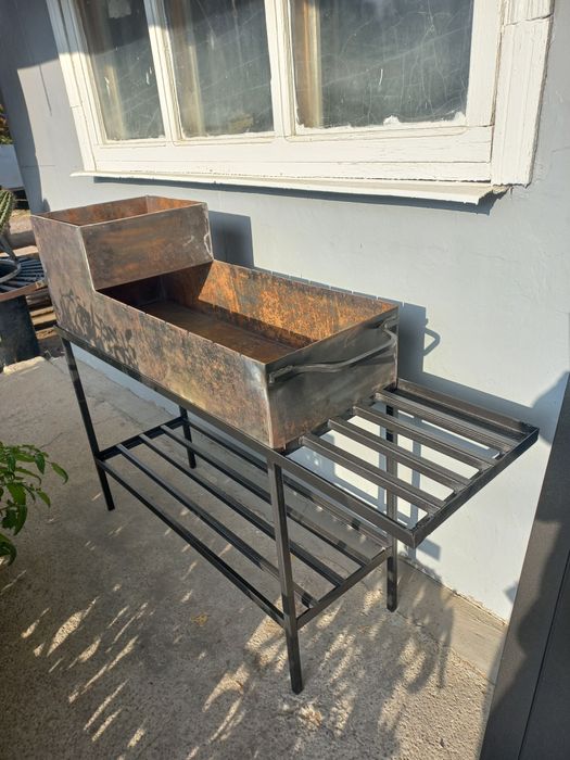 Мангал. Новый. Удобный.