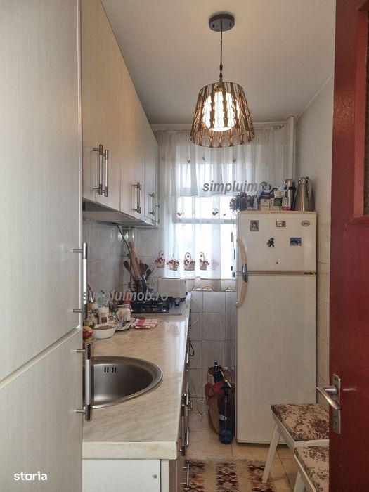 Brancoveanu 2 camere decomandat Huedin Sector 4