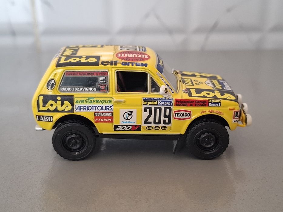 Коллекционная модель Нива, масштаб 1:43