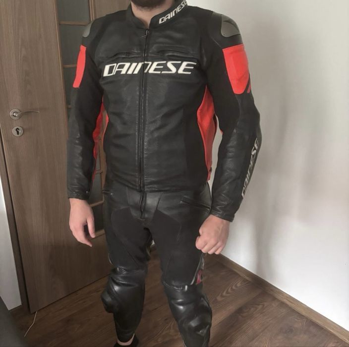 Vand costum Moto Dainese piele marimea 52