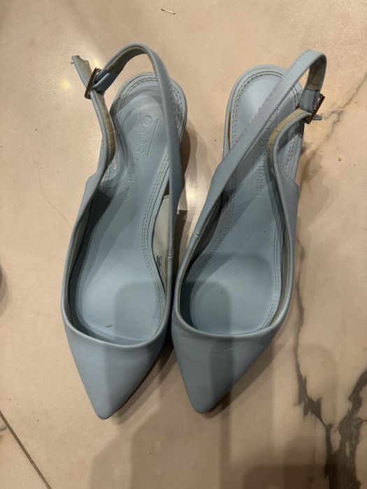 Туфли с необычным каблуком