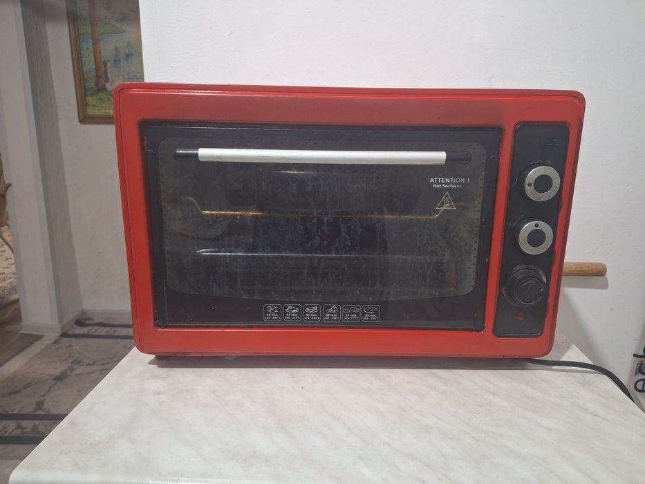 Продам   духовку