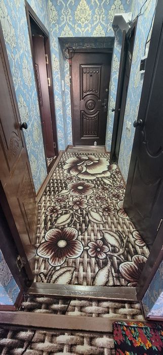 Uy sotiladi srochno!