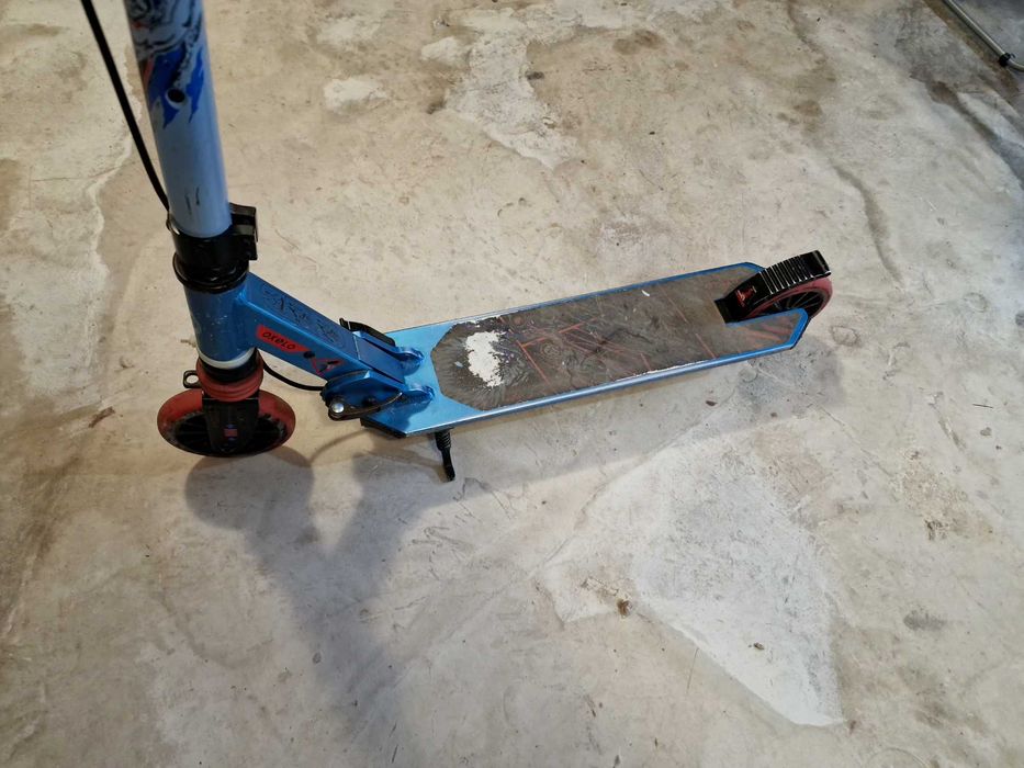 Тротинетка  със степенка и спирачка