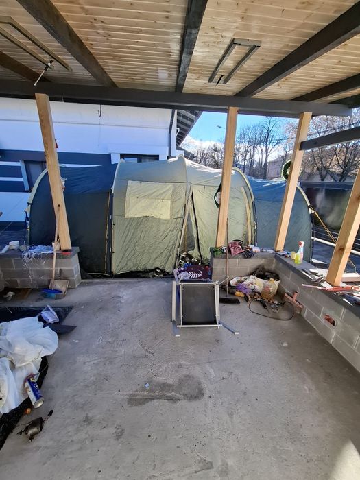 Vand cort 8 persoane 2 dormitoare