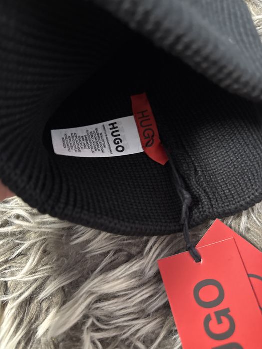 Caciula Hugo neagra Premium