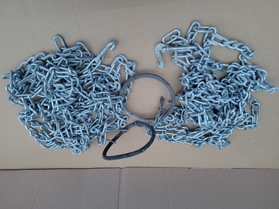 Продавам вериги за сняг за бус ,нови, здрави 215/75R17,5