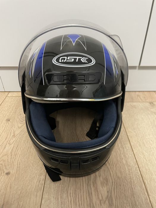 ! Продам Шлем QST