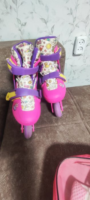Продам роликовые коньки