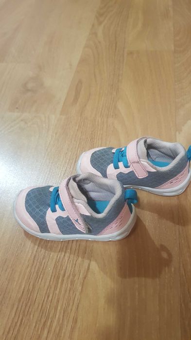 Vand papuci fetite nr. 20 / 21