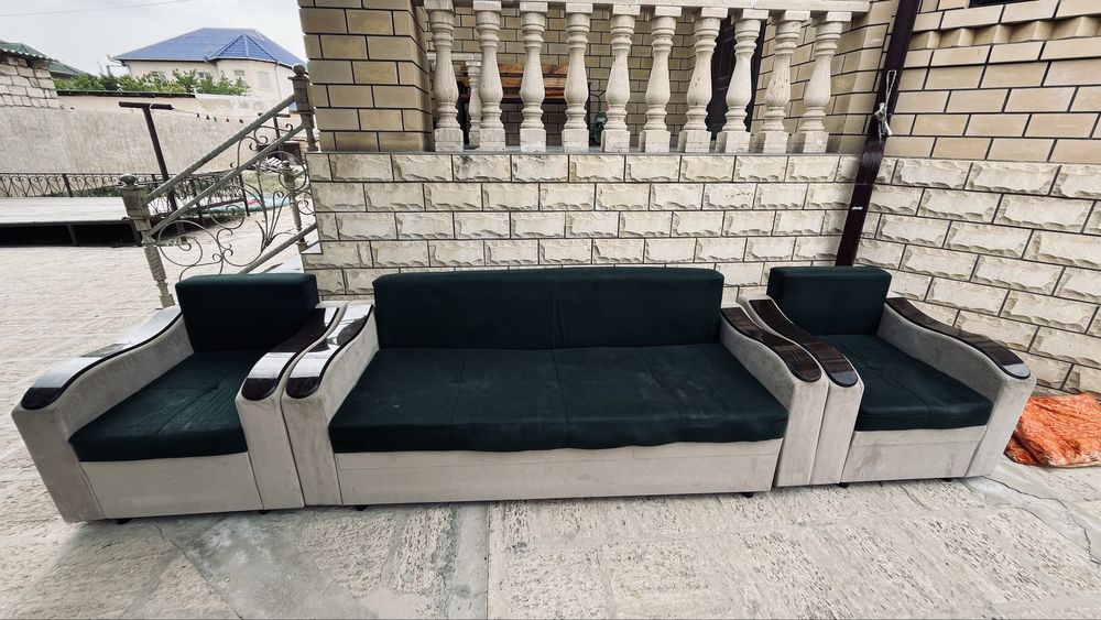 Диван сатылады.