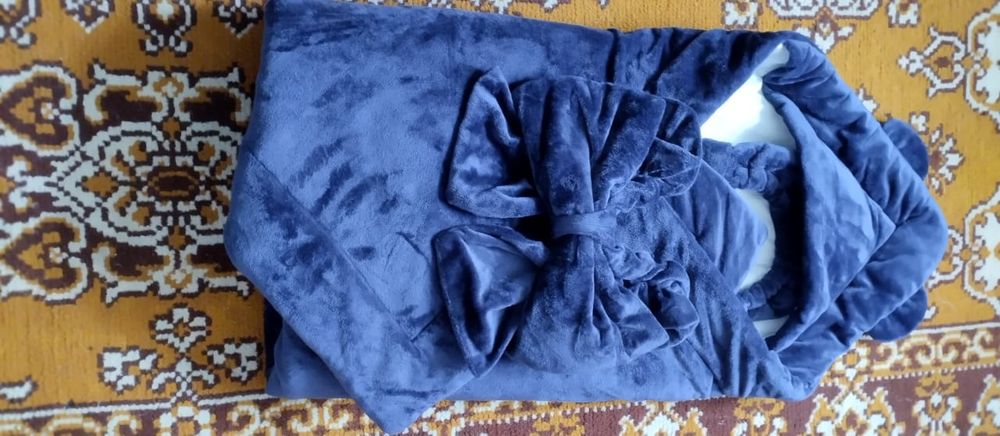 Продам конверт на выписку