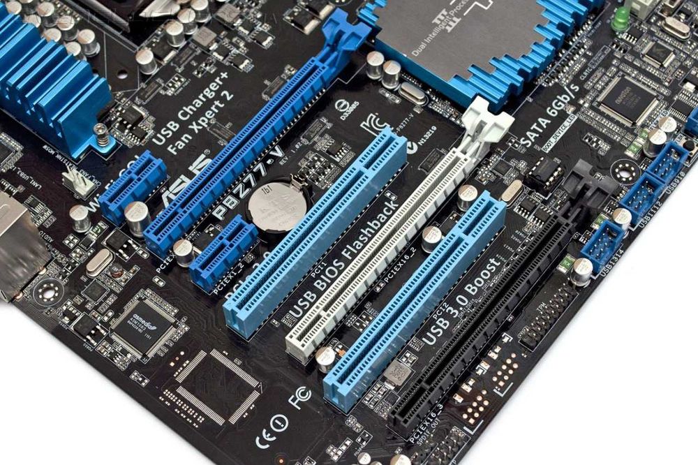 Asus Z77 LGA1155 soket Plata kolichestvada holati ideal + garantiya