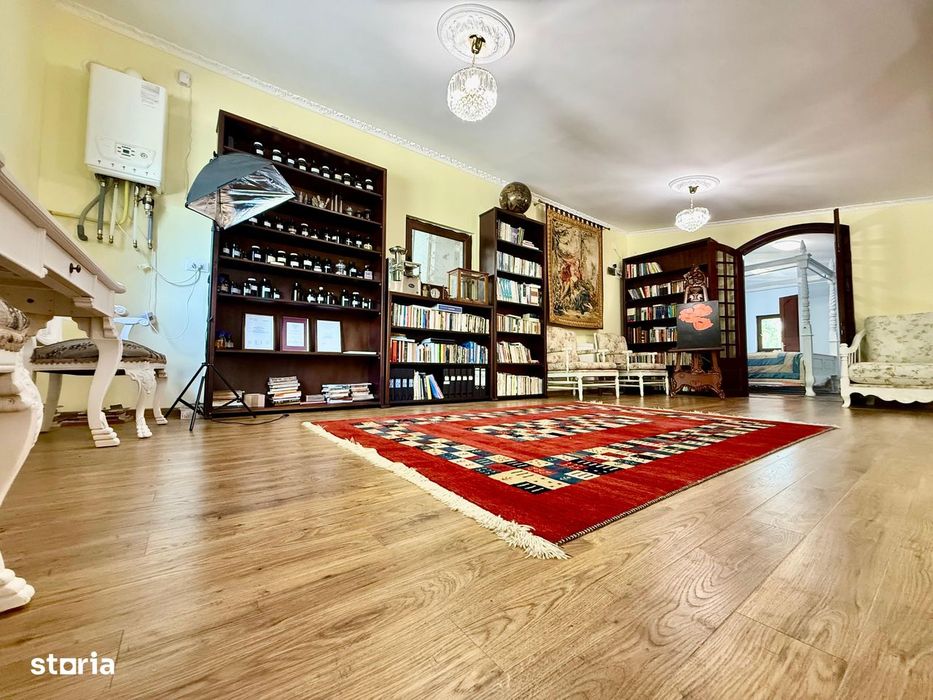 De închiriat|3 camere|136 mp utili|Curte 300 mp|2 locuri de parcare