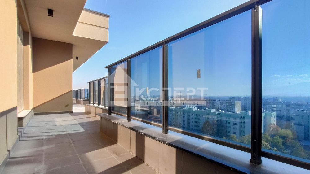 Продава се Тристаен апартамент в Пловдив, Христо Смирненски - 162 кв.м за 1326 €/кв.м - Снимка #12