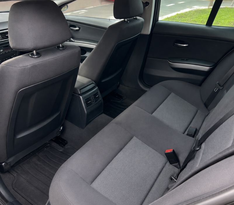 BMW Seria 3 E90 318d – 2006 – 122 CP