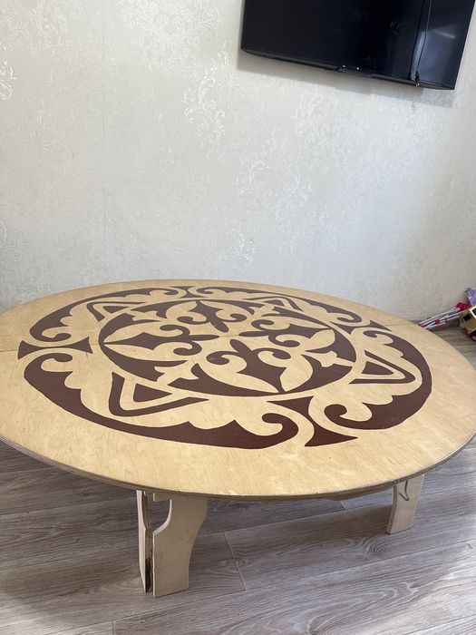 Круглый стол трансформер