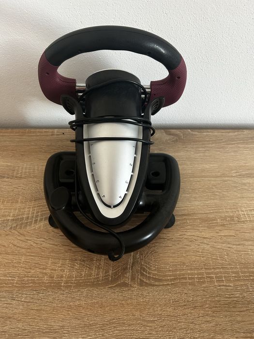 Volan gaming hama thunder v5