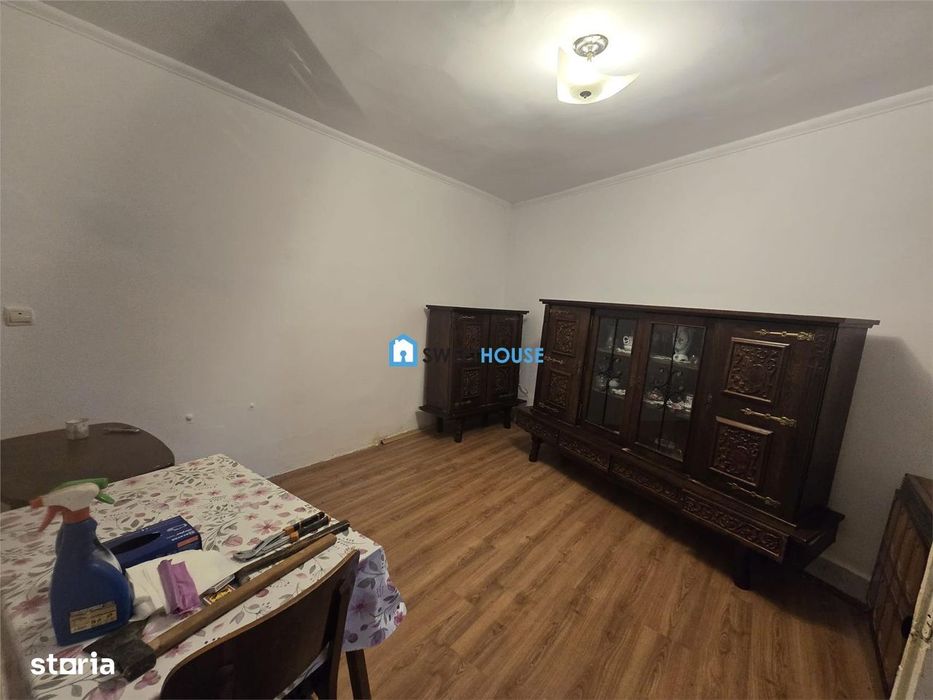 Casa de vanzare+ Spatiu comercial cartier Galati